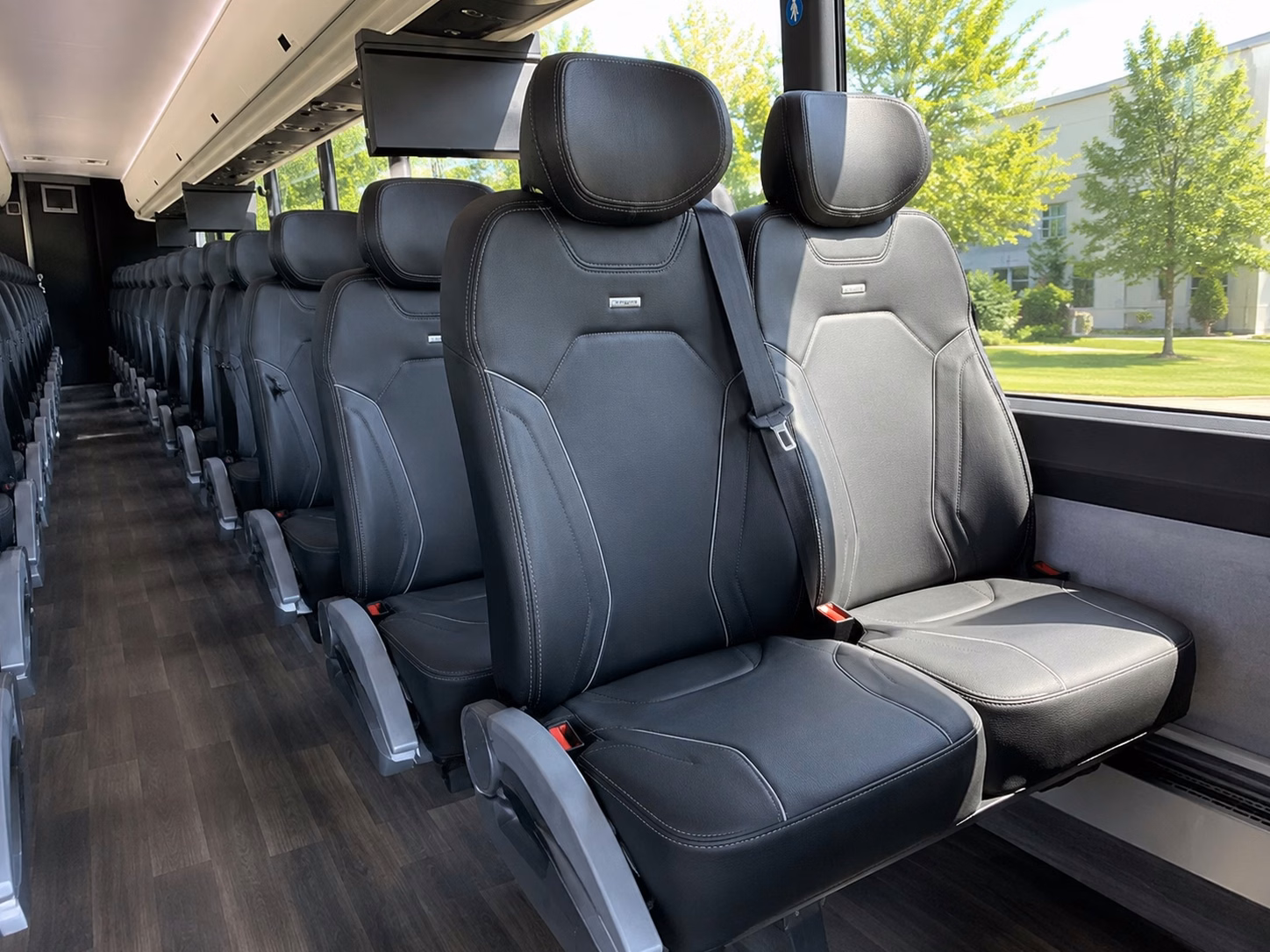 guest shuttle service between seattle hotels and wedding venues