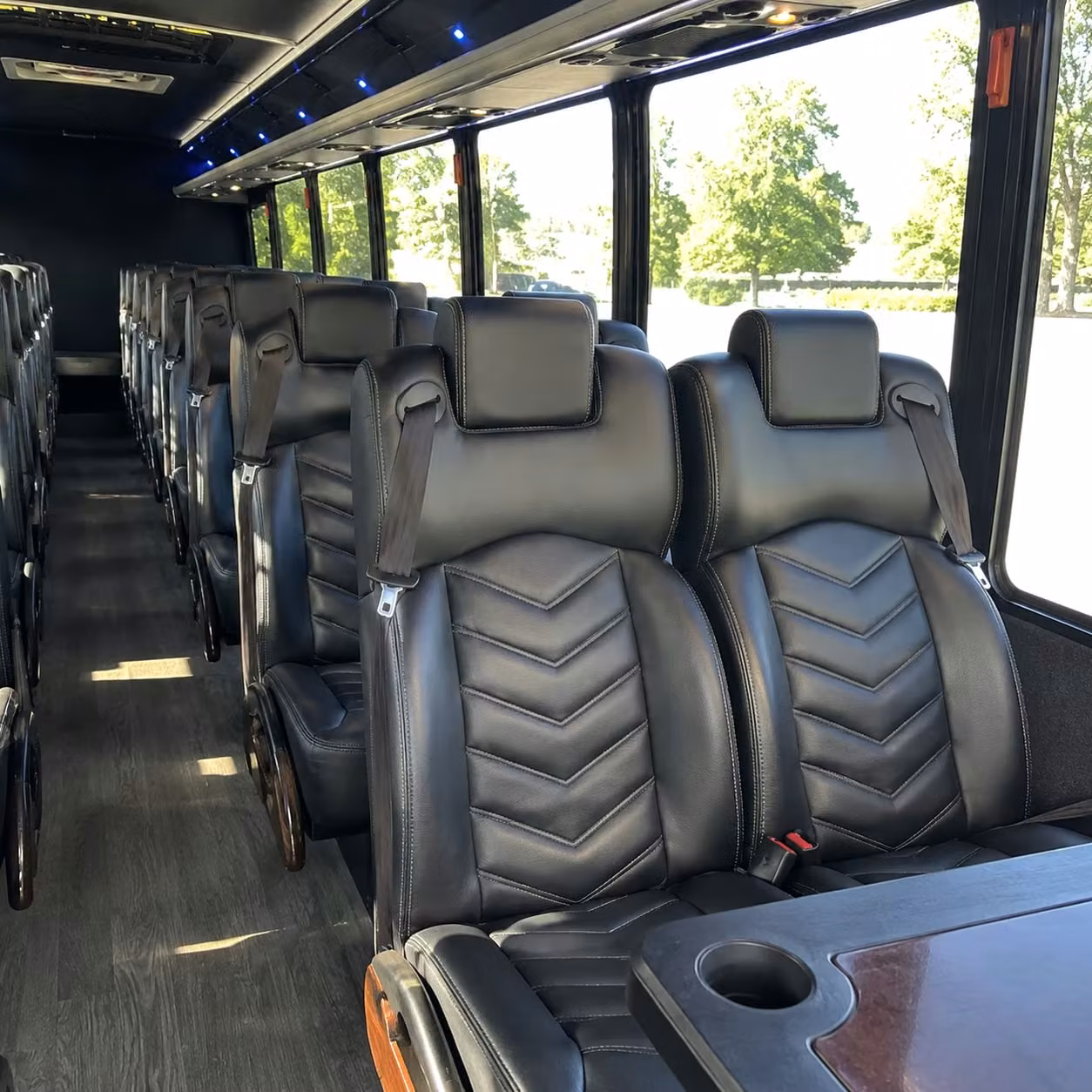 seattle 15 passenger minibus rental