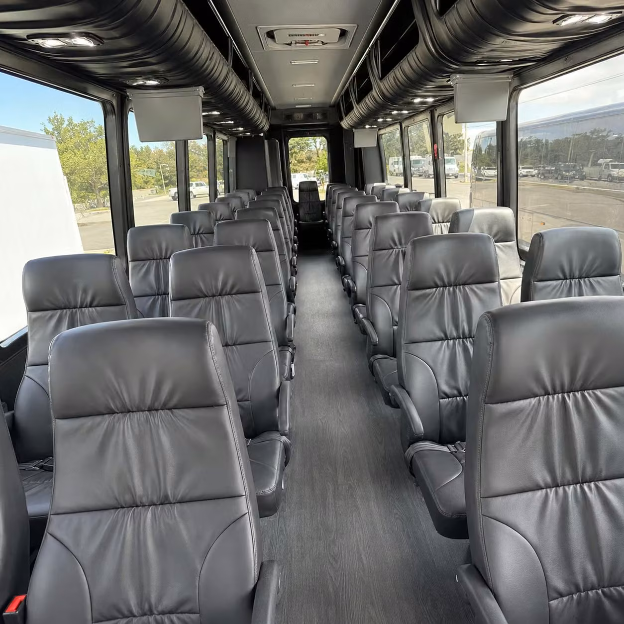 seattle 25 passenger minibus rental
